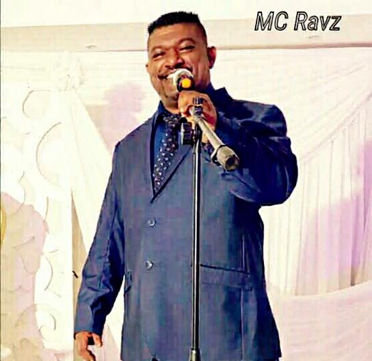 DJ Ravz performing